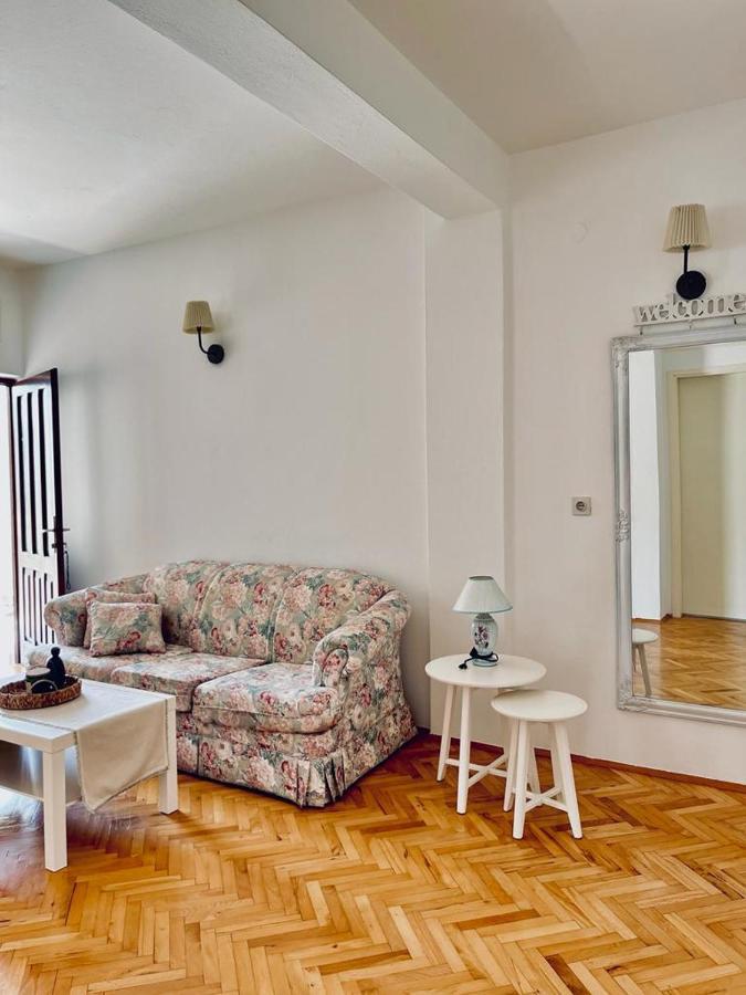 Apartments Jabuka Tribalj 外观 照片