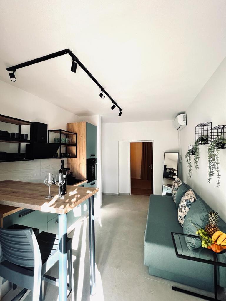 Apartments Jabuka Tribalj 外观 照片